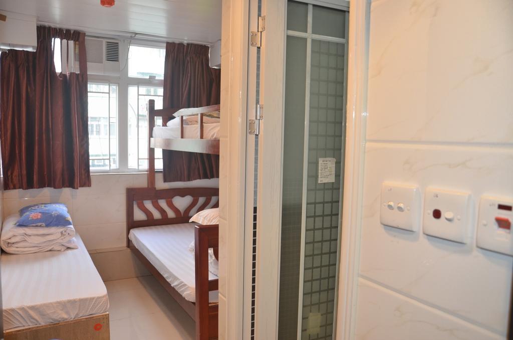 Tai Hao Hostel هونغ كونغ الغرفة الصورة